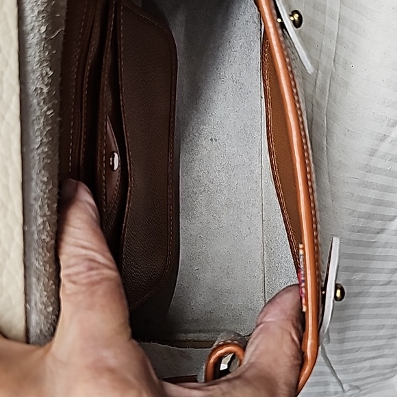 DOONEY AND BOURKE ALL WEATHER LEATHER ESSEX CARRIER BAG BFPM-06-394 - Picture 8 of 9